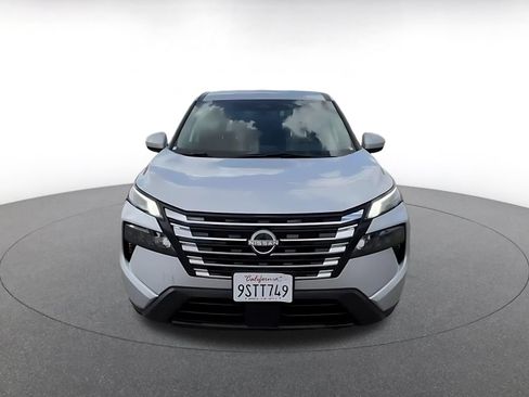 Used 2025 Nissan Rogue SV FWD image 4