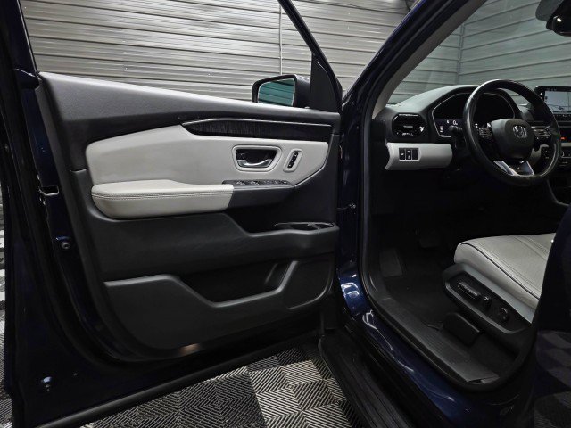 Used 2024 Honda Pilot Elite image 39