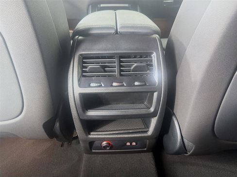 Used 2024 BMW X5 xDrive40i w/ M Sport Package image 19