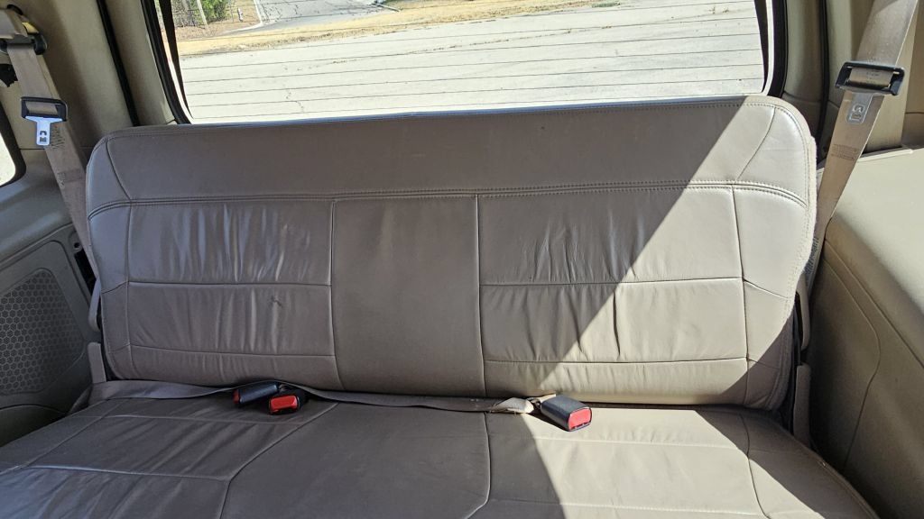 Used 2000 Lincoln Navigator 2WD image 9