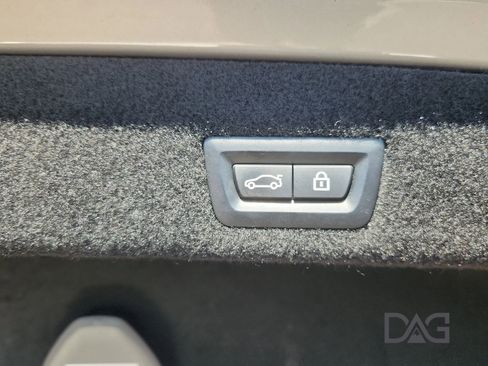 Used 2022 BMW 750i xDrive 750i xDrive Sedan 4D image 25