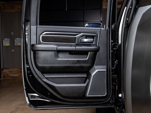 Used 2022 RAM 3500 Laramie image 37