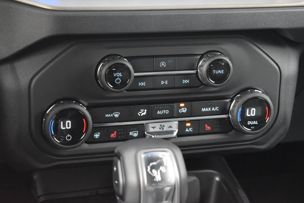 New 2026 Ford Bronco Outer Banks AWD/4WD image 17