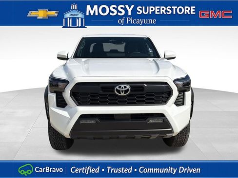 Used 2025 Toyota Tacoma TRD Off-Road AWD/4WD image 10
