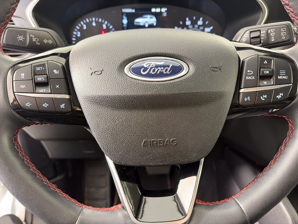 Used 2022 Ford Escape SEL w/ SEL Stealth AWD Package image 16