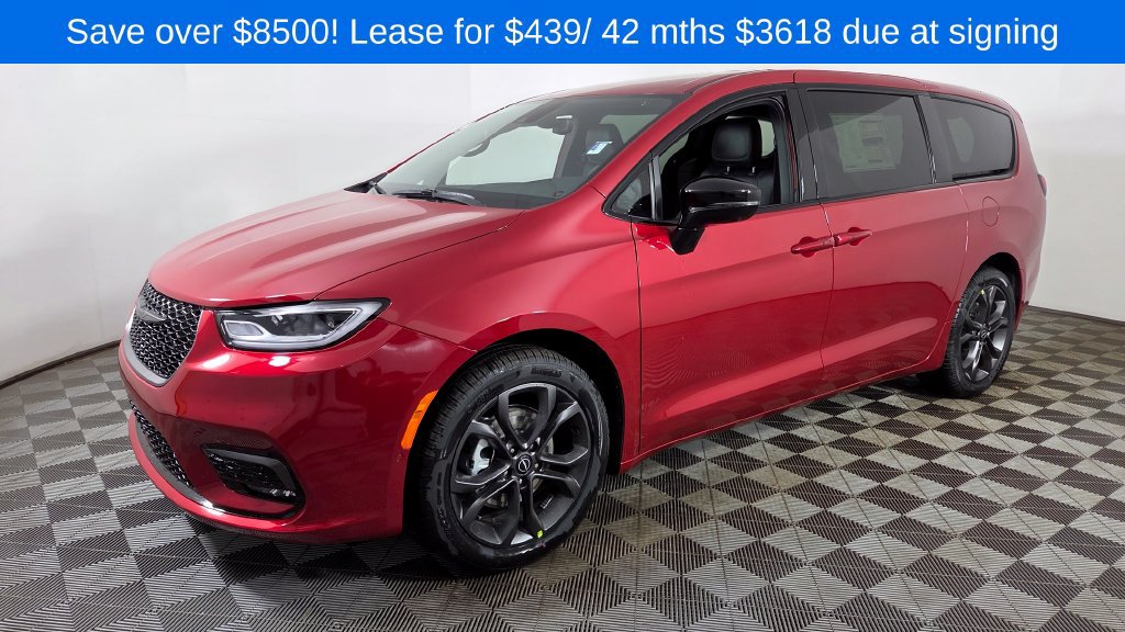 New 2026 Chrysler Pacifica Select FWD image 3