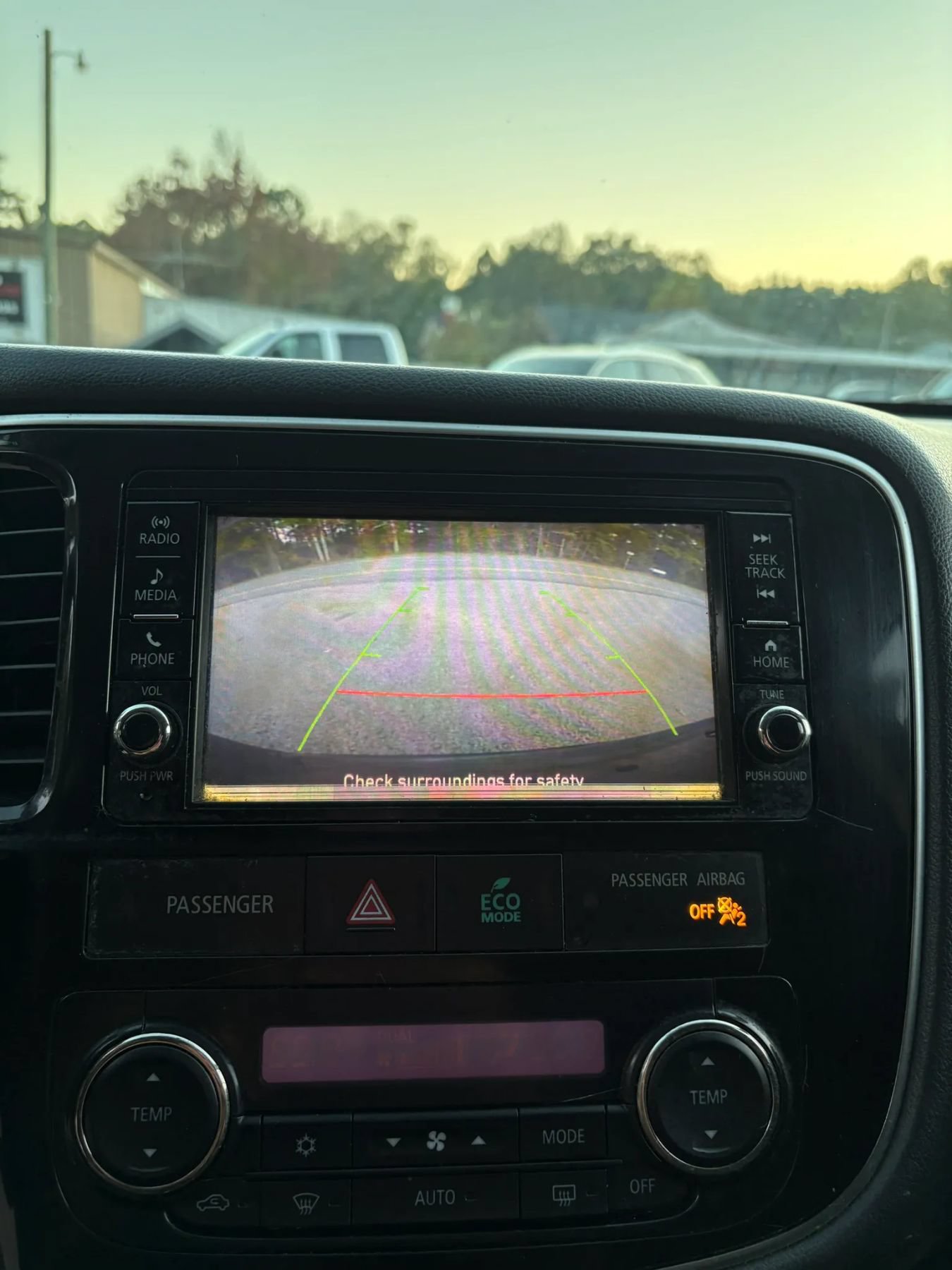 Used 2018 Mitsubishi Outlander ES AWD/4WD image 17