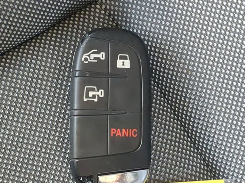 Used 2025 RAM ProMaster 2500 w/ Convenience Group FWD image 25