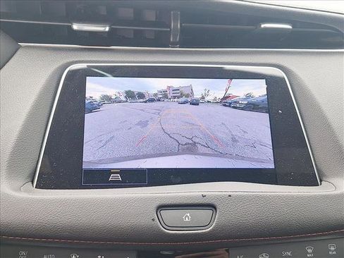 Used 2023 Cadillac XT4 Sport image 13