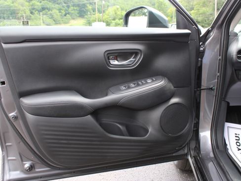 Used 2025 Honda HR-V EX-L image 12