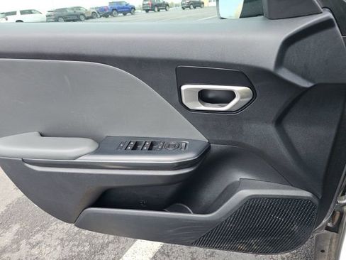 Used 2025 Kia K4 LXS FWD image 14