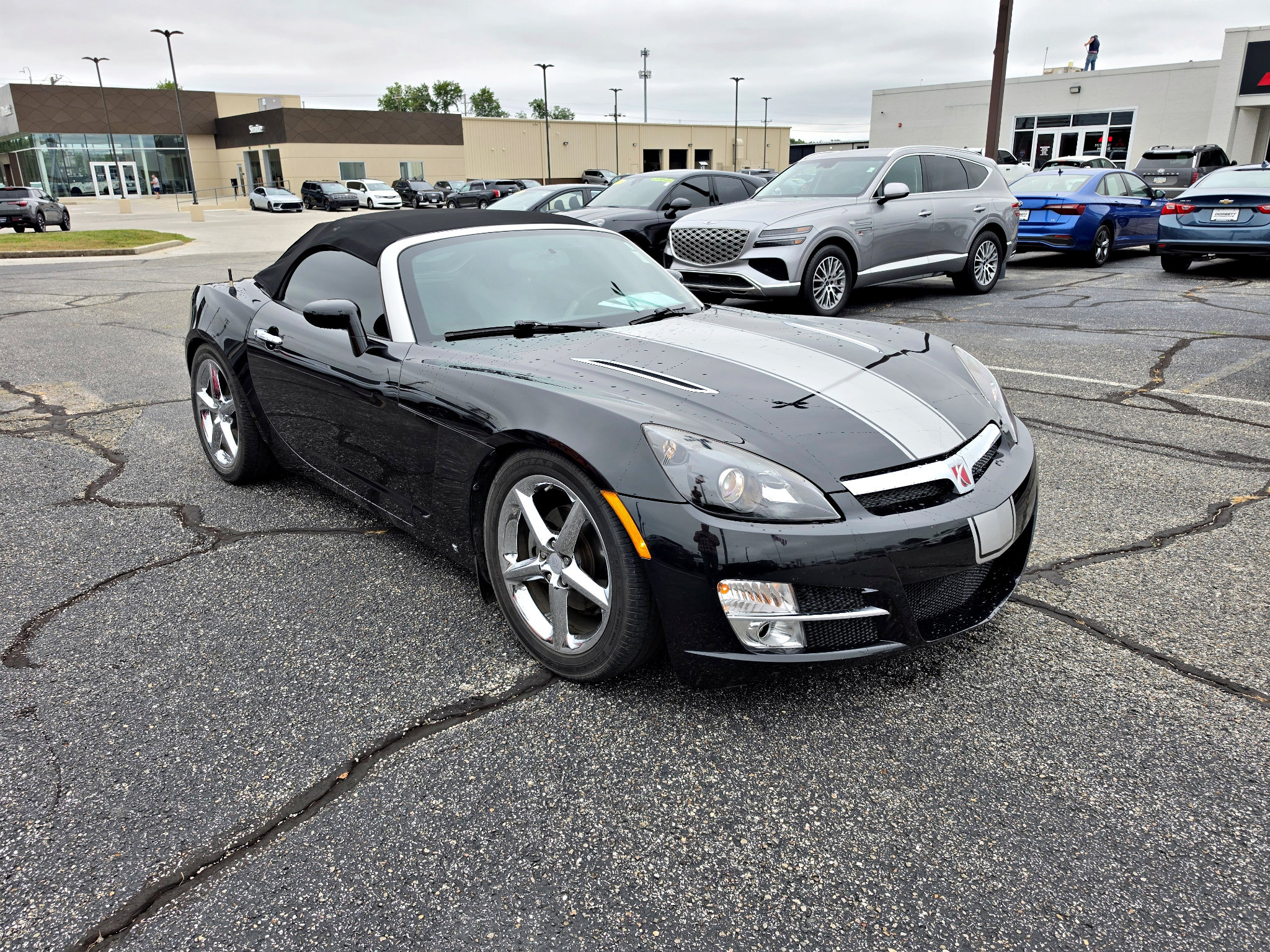 Used 2008 Saturn Sky Carbon Flash RWD image 14