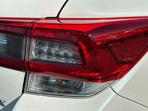 Used 2022 Subaru Crosstrek 2.5i Limited w/ Moonroof Package 2 image 33