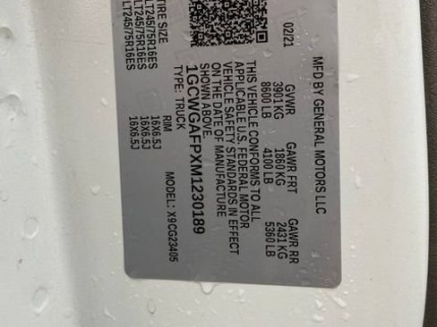 Used 2021 Chevrolet Express 2500 RWD image 10