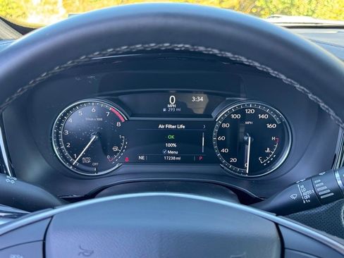 Certified 2025 Cadillac XT5 Premium Luxury image 30