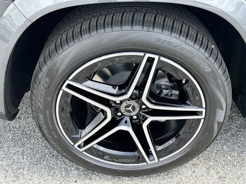 New 2026 Mercedes-Benz GLS 450 4MATIC image 21