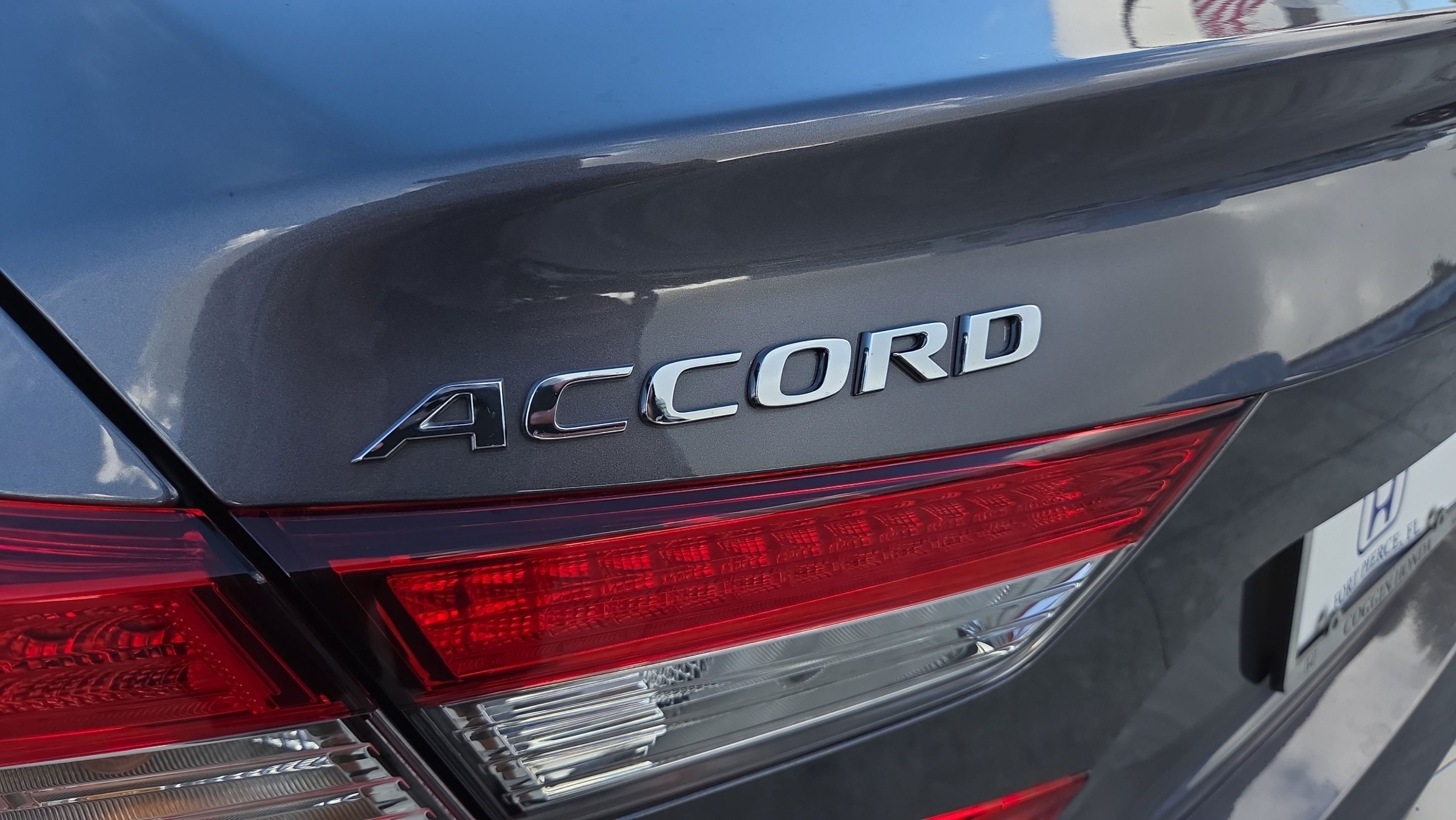 Used 2022 Honda Accord EX-L image 37