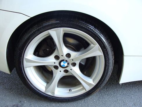 Used 2016 BMW Z4 sDrive28i RWD image 36
