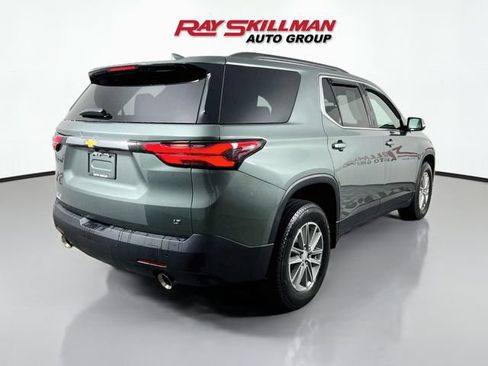 Used 2022 Chevrolet Traverse LT FWD image 7