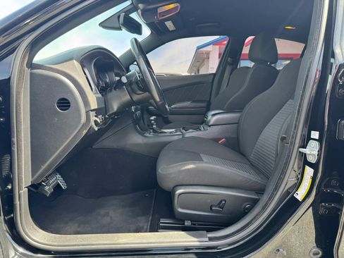 Used 2022 Dodge Charger GT w/ Blacktop Package AWD/4WD image 9