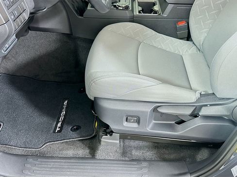 Certified 2025 Toyota Tacoma SR5 image 19