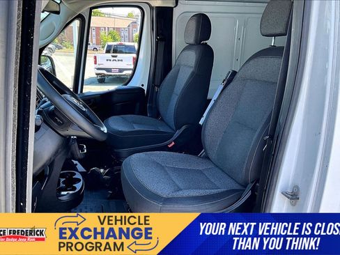 Used 2023 RAM ProMaster 2500 FWD image 18