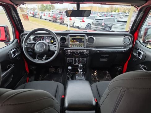 Used 2023 Jeep Wrangler Unlimited w/ 8.4" Radio Group AWD/4WD image 10