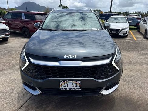 Used 2025 Kia Sportage EX AWD/4WD image 2