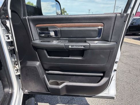 Used 2017 RAM 2500 Laramie w/ Sport Appearance Group AWD/4WD image 35