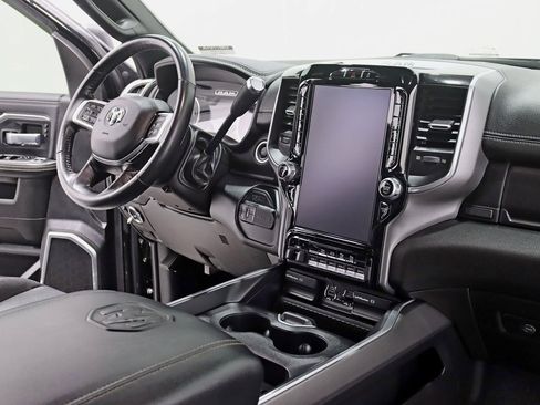 Used 2021 RAM 2500 Laramie w/ Night Edition image 35