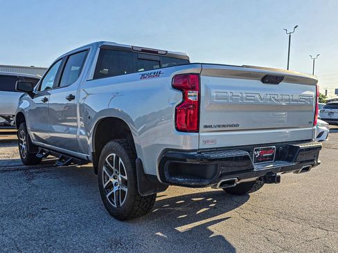 Used 2020 Chevrolet Silverado 1500 LT Trail Boss AWD/4WD image 4