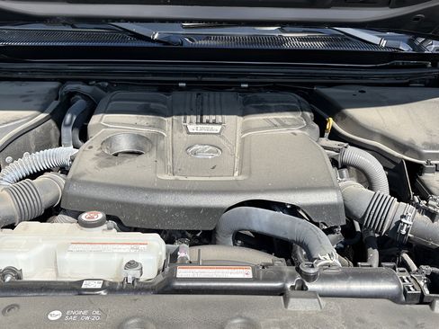 Used 2025 Lexus GX 550 w/ Cold Area Package AWD/4WD image 34