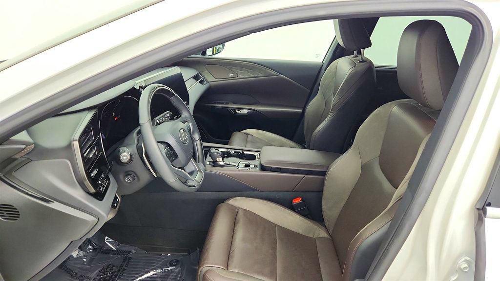 Used 2023 Lexus RX 350 FWD w/ Accessory Package (K3) image 19