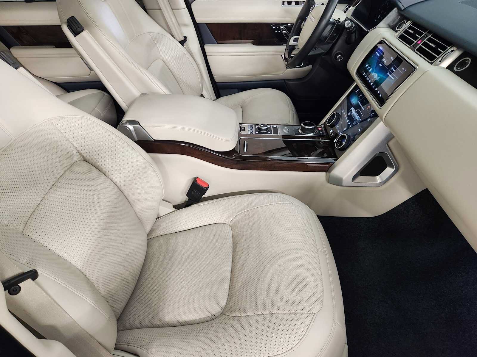 Used 2020 Land Rover Range Rover HSE AWD/4WD image 3