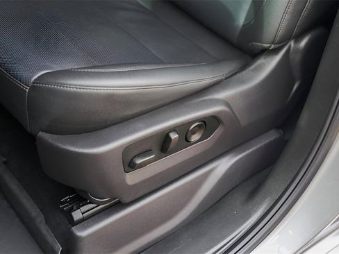 Used 2024 GMC Sierra 1500 SLT w/ SLT Premium Plus Package image 11