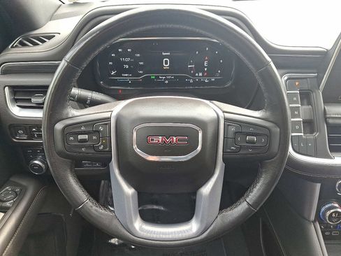 Used 2022 GMC Yukon SLT w/ SLT Premium Package image 23