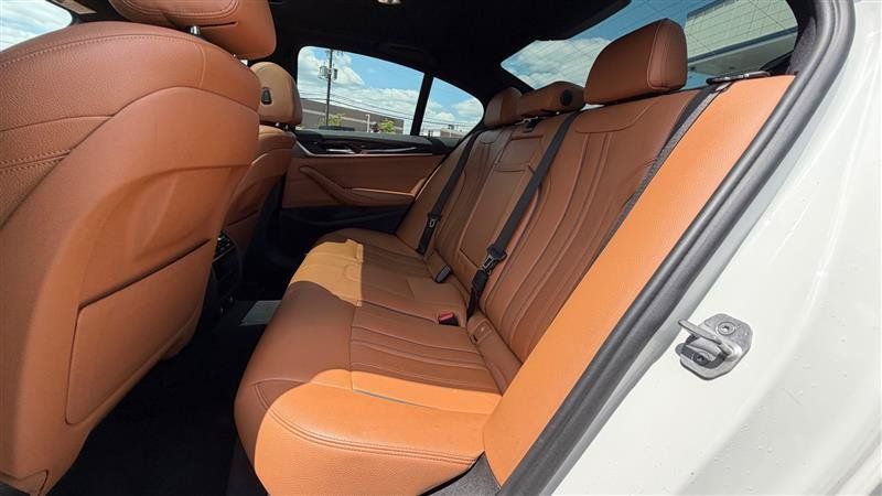 Used 2018 BMW 530i xDrive AWD/4WD image 46