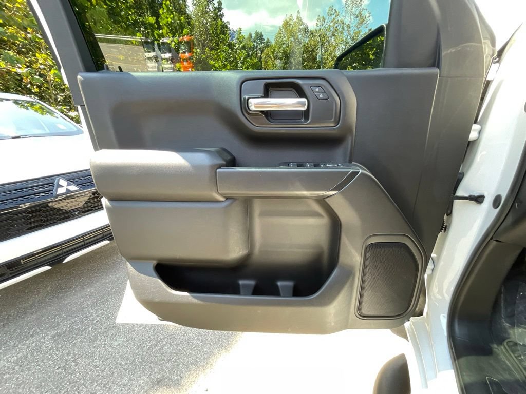 Used 2024 Chevrolet Silverado 1500 Custom w/ LPO, Dark Essentials Package AWD/4WD image 8