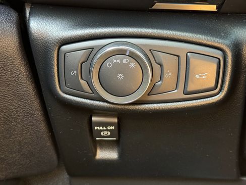 Used 2016 Lincoln MKX Select image 45