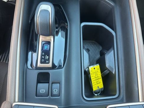 Used 2026 Toyota Grand Highlander AWD Hybrid image 32