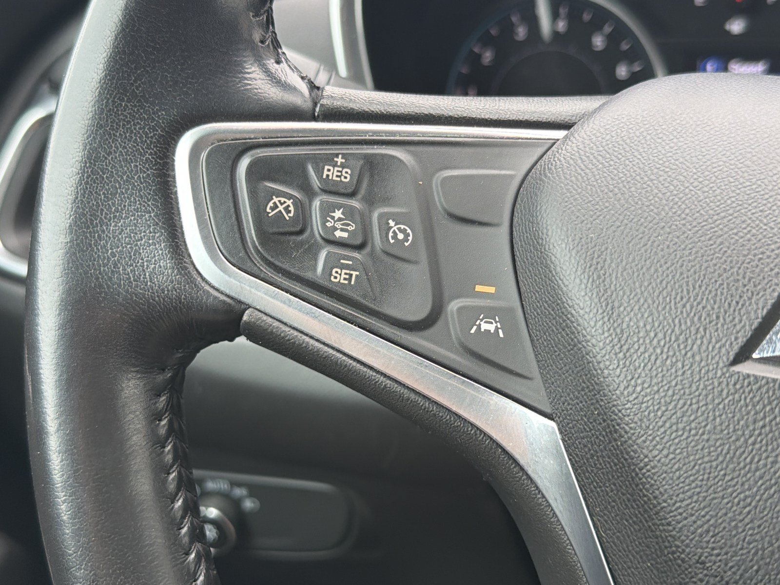 Used 2022 Chevrolet Equinox LT FWD image 27