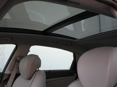 Used 2015 Hyundai Genesis 3.8 w/ Option Group 04 image 25