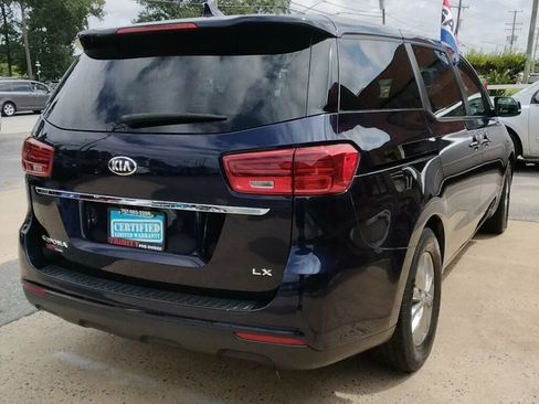 Used 2021 Kia Sedona LX FWD image 4