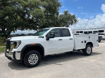 New 2026 GMC Sierra 2500 Pro w/ Convenience Package