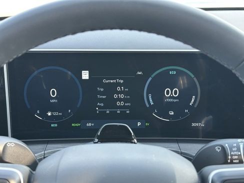 Used 2025 Hyundai Santa Fe Limited image 20