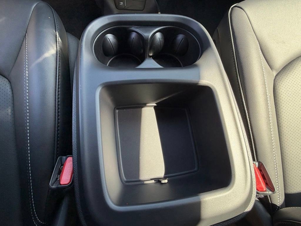 New 2026 Chrysler Pacifica Select FWD image 24