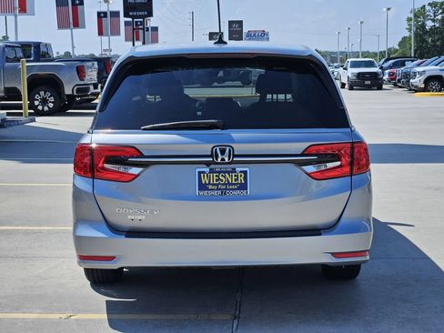 Used 2024 Honda Odyssey EX-L image 6