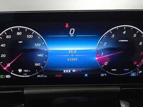 Used 2025 Mercedes-Benz GLA 250 image 27