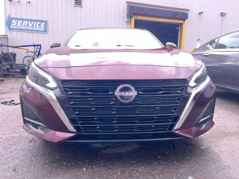 Used 2024 Nissan Altima 2.5 SV w/ SV Premium Package FWD image 29