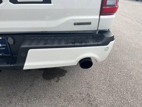 Used 2023 Ford F150 Lariat w/ Equipment Group 502A High image 6